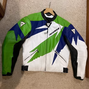 Dainese Leather sport motorcycle jacket with fully zipped in liner.. Great condition
