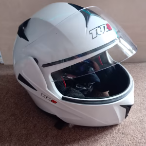 Tuzo white crash helmet, size medium for sale
