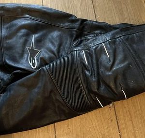 For Sale ALPINESTARS Black Leather Motorbike Trousers size UK 42