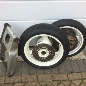 For Sale  Parts for Yamaha FZR1000 Genises